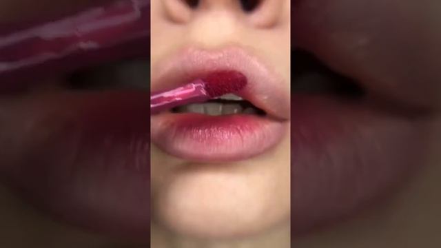 быстрый КОРЕЙСКИЙ макияж губ! Сочно и просто! смотреть онлайн
