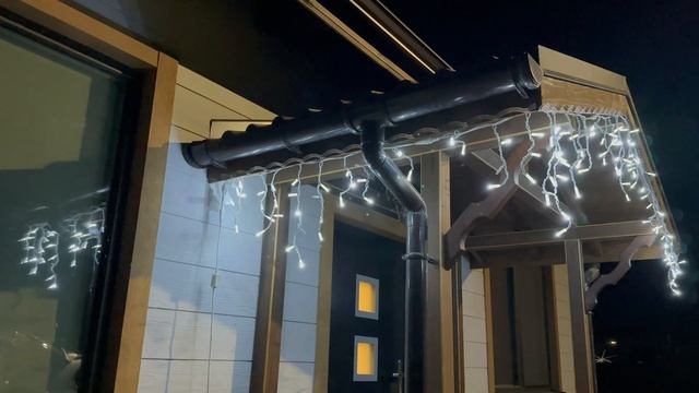 ET641W-WF - Висулка с ФЛАШ, ПРОФИ с конектор - 4м*0.4м, 120 бели LED, Бял кабел. смотреть онлайн