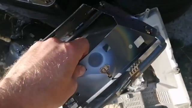 Сколько золота в кинескопах, и других металлов смотреть онлайн