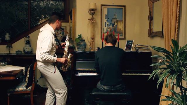 S&M - Hit the road Jack (Piano + Sax) смотреть онлайн