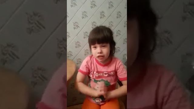 4 Годика. Настя читает стишок смотреть онлайн