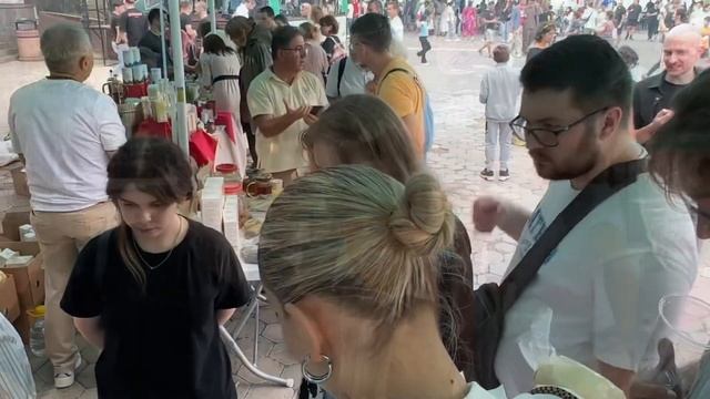 Тбилиси. Фестиваль сыра в парке Мтацминда. Все самое вкусное от лучших сыроваров Грузии.