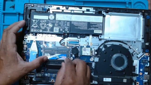 How to open Lenovo V15 G2 itl Laptop & upgrade RAM - Gskill смотреть онлайн