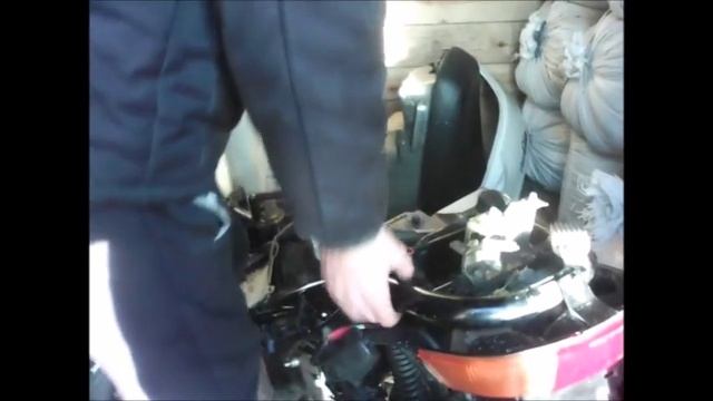 Мастерская Мото Будни, замена магнита Honda Dio AF18-27 смотреть онлайн