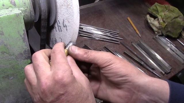 Купить хорошие резцы для резьбы по дереву . Сталь р18 смотреть онлайн