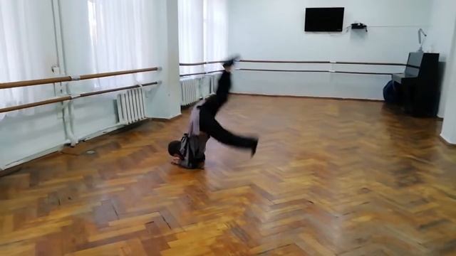 "Полёт кондора", исполняет солистка "Фейерверка" Серебрянская Лика смотреть онлайн