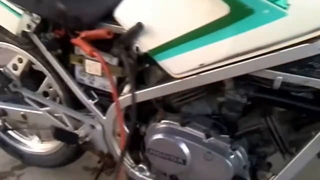 HONDA VT250Z(F/FC) MC08 E/g Start