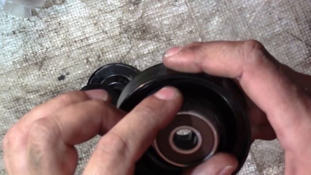 Как бюджетно восстановить ролик натяжителя ремня Hyundai (Хендай)? смотреть онлайн