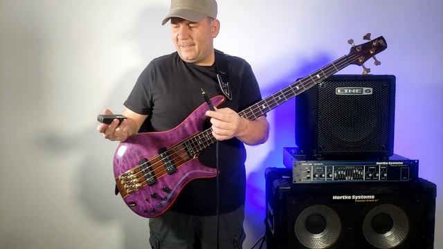 Vox AP2BS AmPlug Tiny Bass Headphone Amp Review And Demo - Is It Any Good?