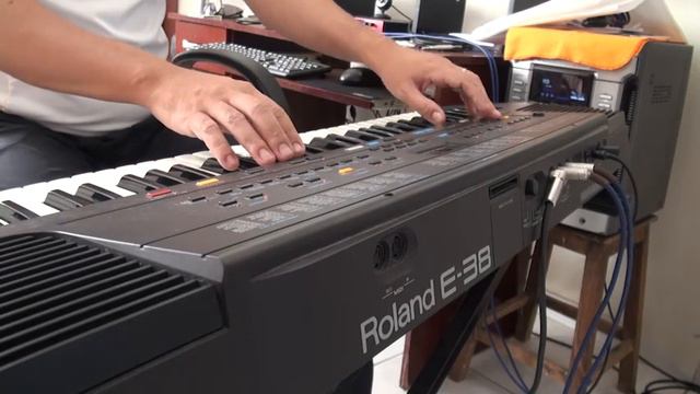 Roland E 38 - Ritmos смотреть онлайн
