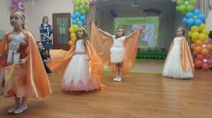 Танец жар-птиц на выпускной в детском саду