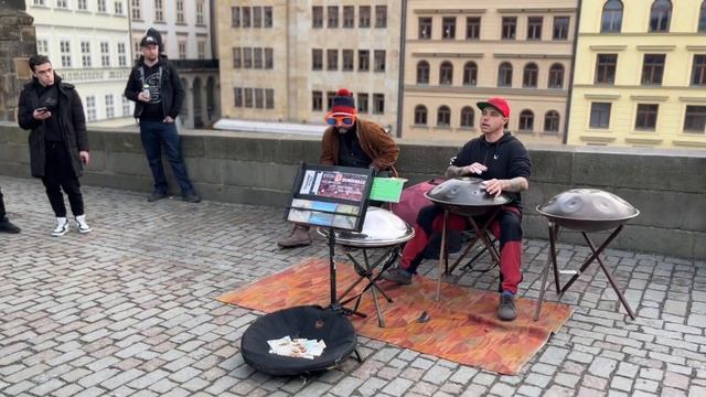 Погуляли сегодня по центру давно не были. Прага, Карлов мост. 12.02.23 смотреть онлайн