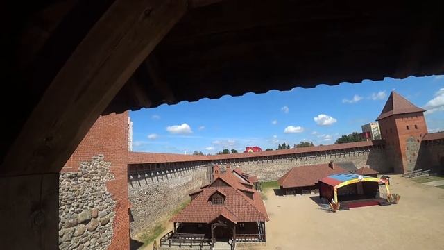 Лидский замок.4 июля 2020 смотреть онлайн