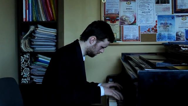 А. Бабаджанян. "Ноктюрн". Исполняет Евгений Андреев смотреть онлайн