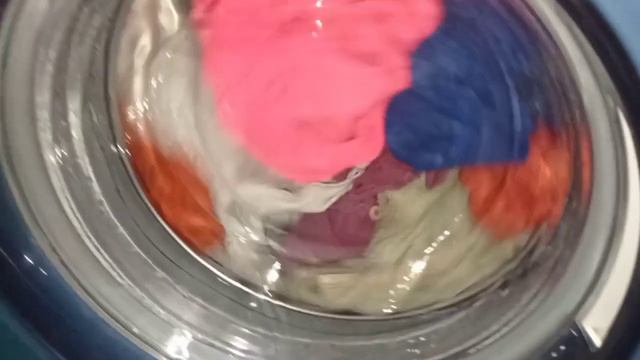 Стирка цветного: синтетика 40°