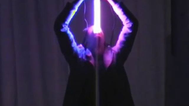 Double Neon Sword Swallow смотреть онлайн
