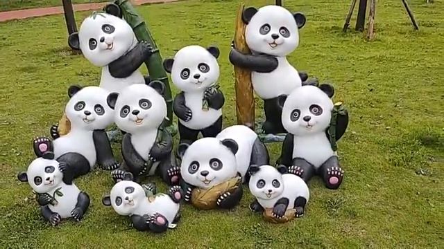 Outdoor cartoon giant panda FRP sculpture garden landscape sketch Garden yard animal decoration смотреть онлайн