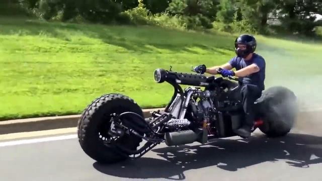 мотоцикл с жутким выхлопом и классной внешностью смотреть онлайн