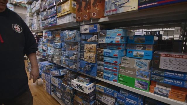 The Metro Hobbies Box Hill Model Kit Department | Hobby Shop Virtual Tour смотреть онлайн