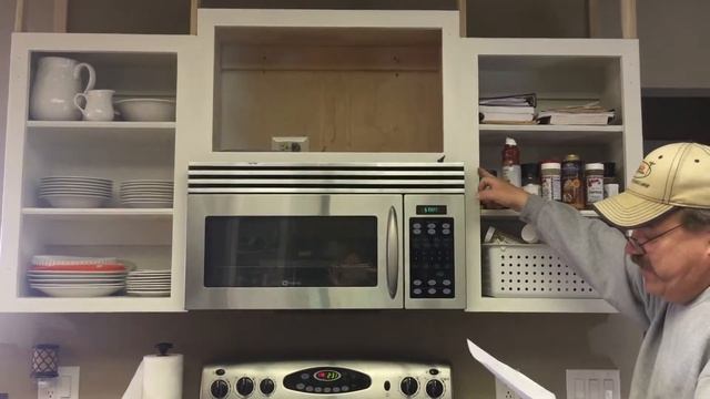 Left and Right Microwave Uppers смотреть онлайн