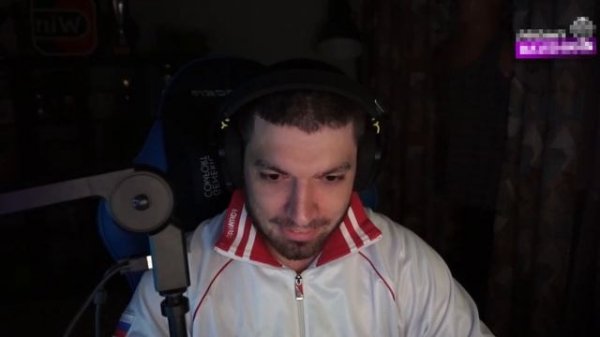 РАВШАН РАССКАЗЫВАЕТ ИСТОРИИ С ДЕВУШКАМИ | НАРЕЗКА СО СТРИМА RavshanN