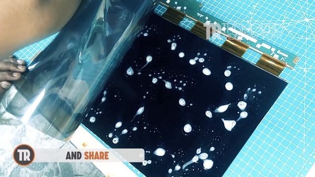 Mengganti Polarizer LCD Monitor смотреть онлайн