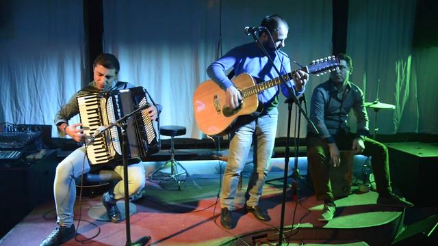 Alik Narishkin Miqayel Yeghoyan and Levon Avetisyan Ангелочек at Arevik Lounge 14.10.17 . смотреть онлайн