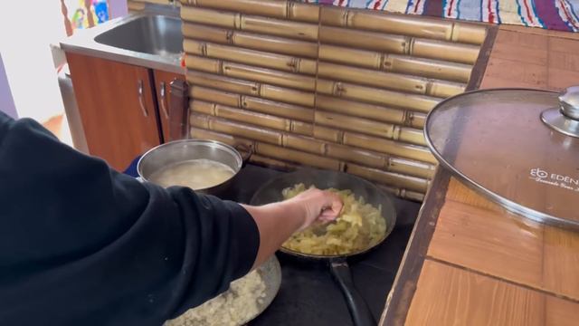 Village life high in the mountains: stuffed peppers and cured