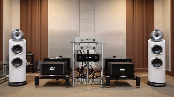 Michi P5 & M8 (Mono)+B&W 802D3 Test Bluetooth / Drum Improvisation 2 / The Sheffield Lab Drum Track