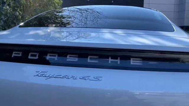 Porsche | Taycan 4S | Carrera White Metallic смотреть онлайн