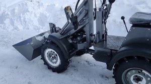 Мини погрузчик готов.