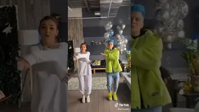 Танцы на МАШИНЕ от Геры?//ЕВА И ГЕРА ❤❤ смотреть онлайн