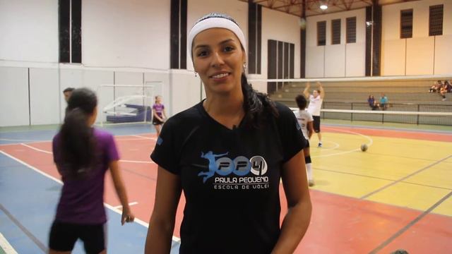 Paula Pequeno vê evolução nos atletas de voleibol em Brasília смотреть онлайн