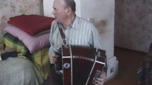 Анатолий Александрович Птицын. "По деревне". Кирилловская гармонь-хромка.