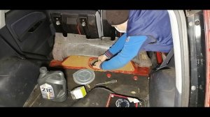 Mitsubishi Colt замена топливного насоса, фильтра