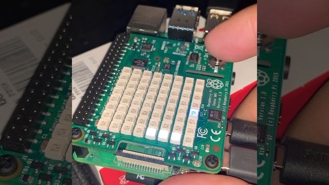 Raspberry Pi Sense Hat Pong Game смотреть онлайн