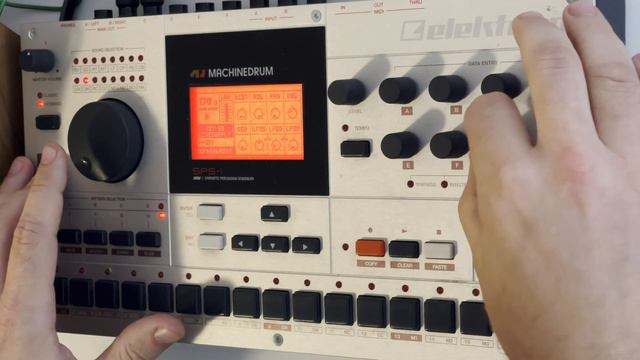 Ballistic jam with Elektron Machinedrum and Eurorack смотреть онлайн