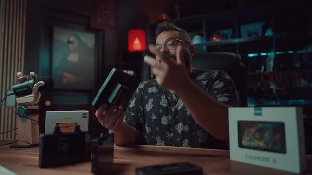 Поясняю за мониторы в 2023 (мои накамерники)