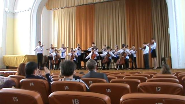 Сводный ансамбль скрипачей и виолончелистов смотреть онлайн