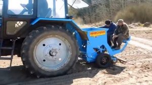 Посадка лука севка сеялкой "Краковяк"