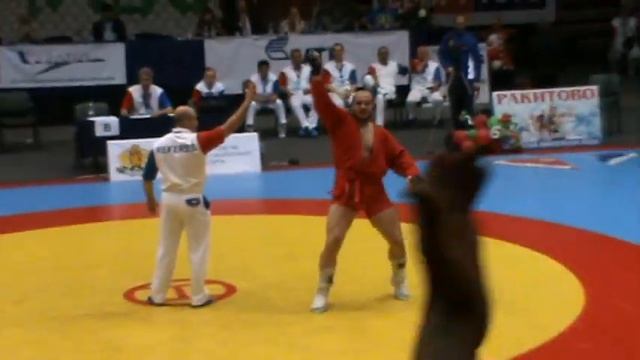Чемпионат Европы 2011, финал боевого самбо 100+кг ч.2. смотреть онлайн