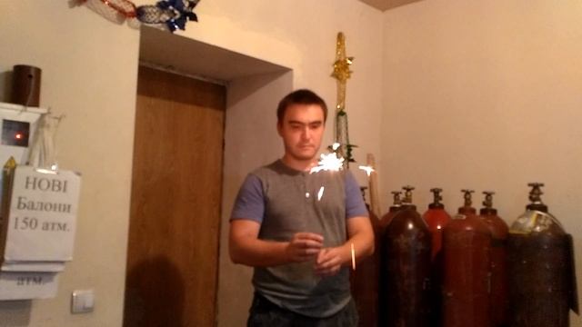 Бенгальские огни, размер 50 см, работают 100 секунд смотреть онлайн