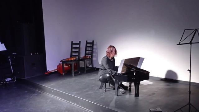 Suite for Toy Piano смотреть онлайн