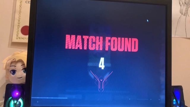 Playing Valorant and Apex using i5-7500T with a Intel HD 630 GPU смотреть онлайн