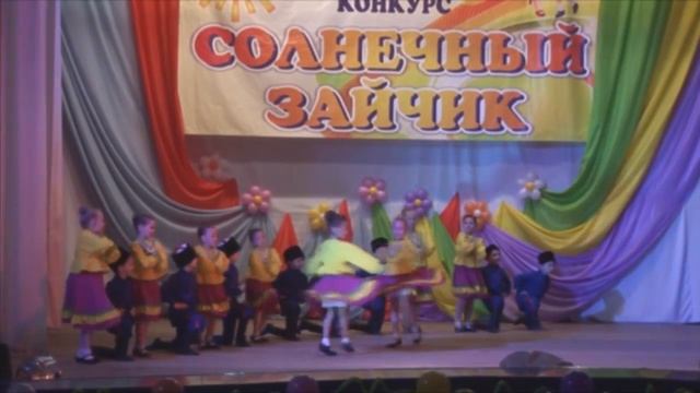 831 Ансамбль танца «Лебедушка» Казачий пляс смотреть онлайн
