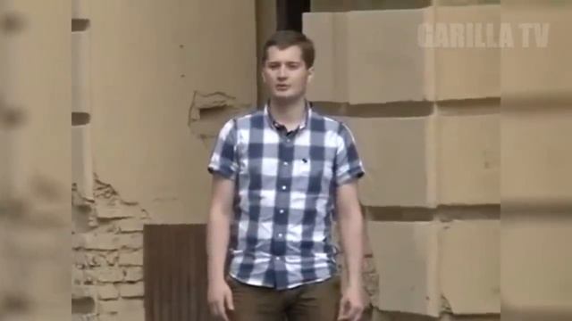 10 САМЫХ НЕЛЕПЫХ МОМЕНТОВ В ПРЯМОМ ЭФИРЕ смотреть онлайн