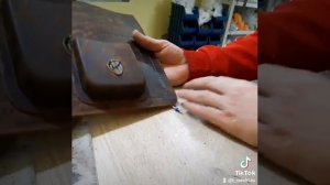 этап создания кожаного саквояжа