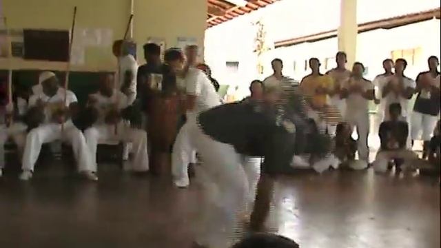 Batizado cordel verde -8° Inter Regional de capoeira Sport Brasil Montes Claros (Ms.Colgate) смотреть онлайн