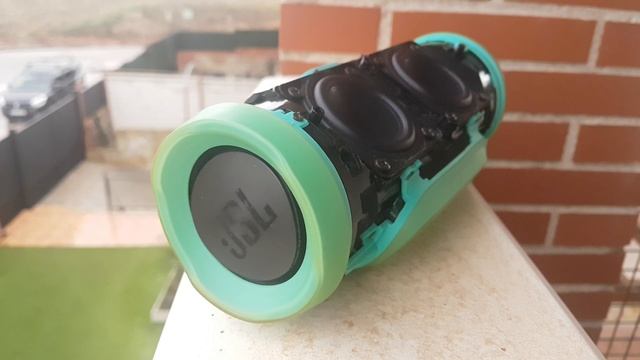 #120 Awesome Bass Test on a JBL Charge 3!! L.F.M. 80% Vol. смотреть онлайн