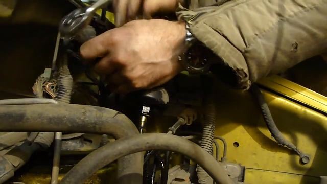 Как заменить топливный фильтр. Подробно.Honda Stepwagon.The Replacement Of The Fuel Filter.  Detail